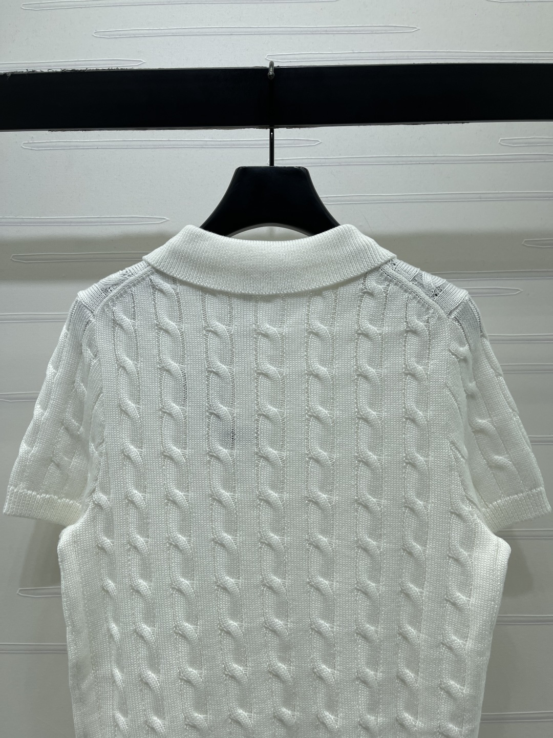 Women's short sleeves